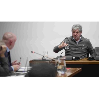 Antxon Alonso se calla en el Parlamento pese a los indicios que le sitúan en el centro de la corrupcion en Navarra