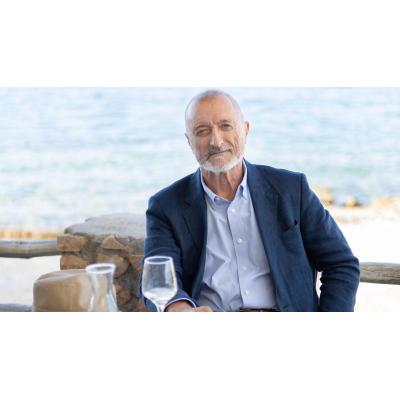 Pérez-Reverte anuncia un aplazamiento de las jornadas sobre la Guerra Civil por amenazas y presiones