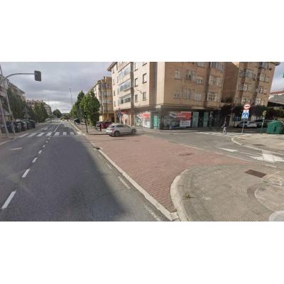 Un herido trasladado al HUN tras una colisión entre dos turismos en Berriozar