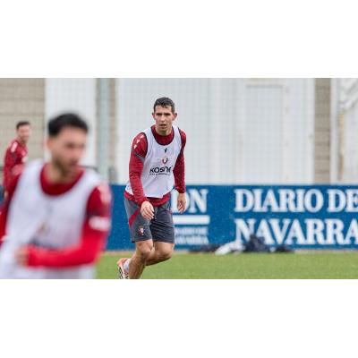 Osambela no se mueve de Osasuna: la Cultural Leonesa y el Huesca han pedido su cesión