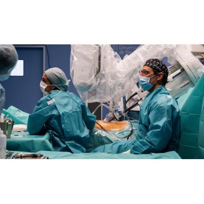 La Clínica Universidad de Navarra inicia cirugías más precisas, menos invasivas y con mejor recuperación con el nuevo robot Da Vinci Single Port