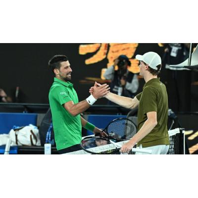 Djokovic derrota a Sinner y disputará la final del Abierto de Australia contra Alcaraz