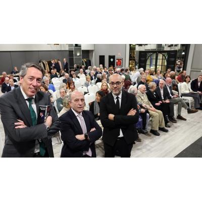 José Antonio Zarzalejos: "Pedro Sánchez sabe que está hundiendo al PSOE, pero su prioridad es él"
