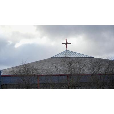 Iglesia y memoria democrática ¡qué cruz!