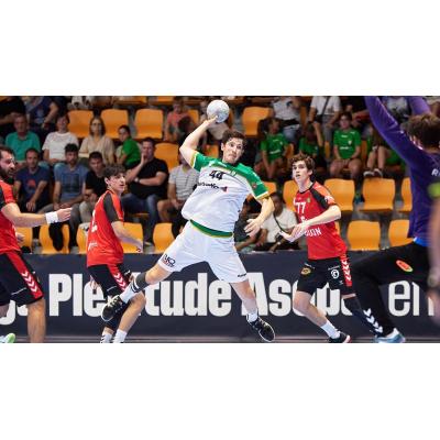 Anaitasuna renueva a Julen Elustondo hasta 2027