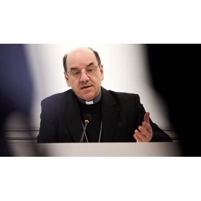 El arzobispo de Pamplona, a favor de la regularización de migrantes: "Es positivo, humanitario y evangélico"