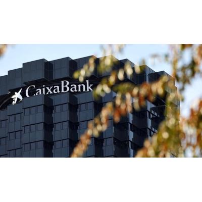 CaixaBank roza los 6.000 millones de beneficio en 2025