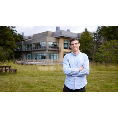 Íñigo Martincorena, Premio Nacional de Investigación en Cáncer: "La mayoría de los cánceres se deben a mutaciones somáticas, no a heredadas"
