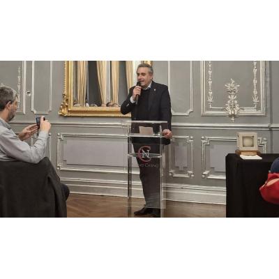 El hostelero navarro Carlos Rodríguez Félix recibe el Premio Periodistas de Navarra