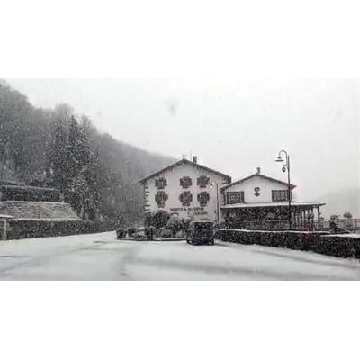 Vídeo de la nevada de este sábado en el puerto de Belate