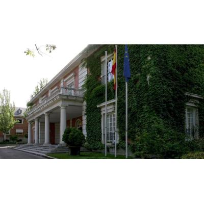 Sancionado un guardia civil por emborracharse en Moncloa y hacer 'un calvo' al escolta de Pedro Sánchez