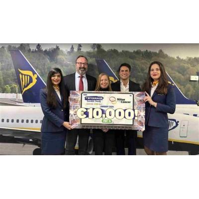 La donación para Niños contra el Cáncer que ha vuelto a unir a Ryanair y a la Clínica Universidad de Navarra