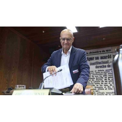 El Parlamento de Navarra cita este martes al exconsejero Ciriza por las adjudicaciones investigadas