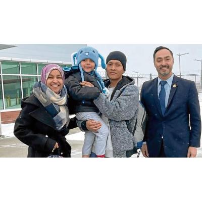 Liam, el niño de 5 años que fue detenido por el ICE en Mineápolis, vuelve a casa