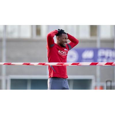 Sheraldo Becker, rumbo al Mainz 05 tras el acuerdo con Osasuna en una operación que está siendo a contrarreloj