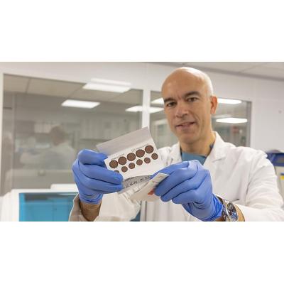 Un estudio de la Clínica Universidad de Navarra comprueba que la sangre seca sirve para diagnosticar infecciones incluso siete años después