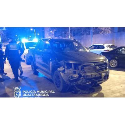 Interceptado en Pamplona un conductor ebrio tras huir de un accidente, circular en sentido contrario en una calle y por un carril bici