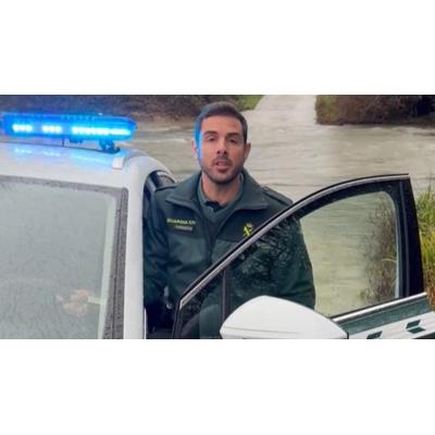 La Guardia Civil de Navarra explica qué hacer si vas en coche y te sorprende una riada