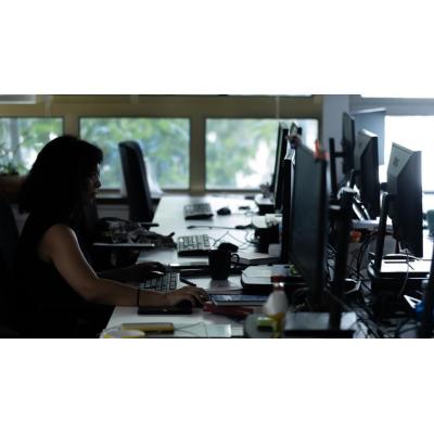 Declaran improcedente el despido de un trabajador por el uso personal de internet durante 57 horas en horario laboral