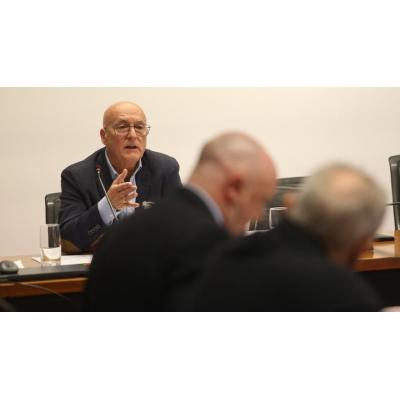 "Ha sido rocambolesco": Esparza tiene las preguntas (y también las respuestas) sobre la comisión de Belate