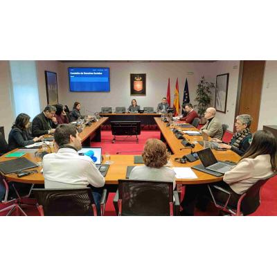 Rapapolvo del Parlamento al Gobierno de Chivite por incumplir una moción sobre la nueva Estrategia para la población gitana