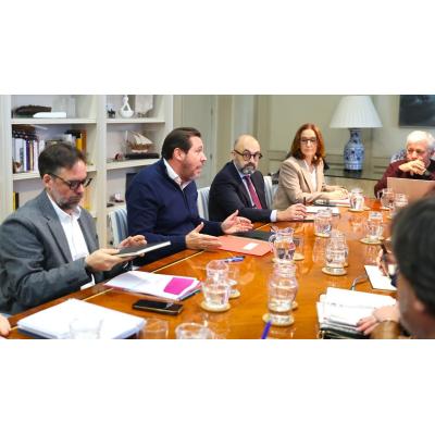 Los sindicatos mantienen la huelga en el sector ferroviario tras reunirse con Óscar Puente