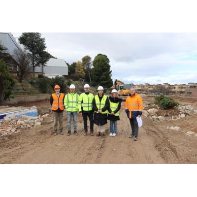 En marcha las obras de reconversión de las antiguas piscinas Ciudad de Tudela en una nueva zona verde