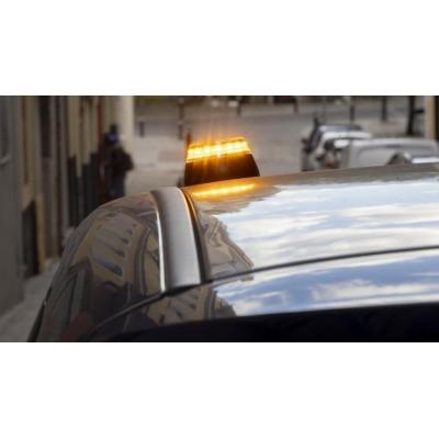 Detienen a un hombre tras una oleada de robos de balizas V-16 en 21 vehículos