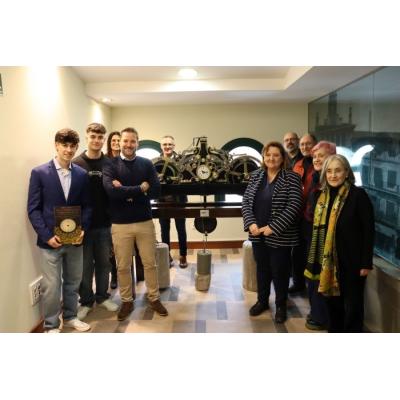 El Ayuntamiento restaura el reloj histórico de la Casa del Reloj