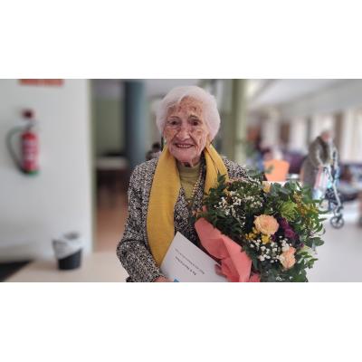 La historia de sacrificio de Paca, homenajeada al cumplir 102 años en un pueblo de Navarra