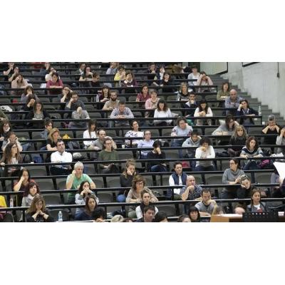 Cerca de 10.000 aspirantes afrontan este domingo la OPE para 585 plazas de administrativo