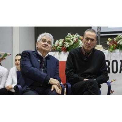 Atxaga eta Muguruzari omenaldia Ikastoletan