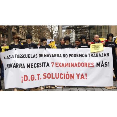 Más de 8.000 navarros afectados: el Parlamento reclama al Estado el traspaso del carné de conducir