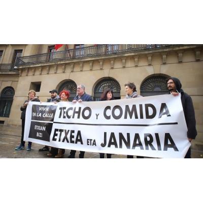 El TAN da la razón a dos personas sin hogar frente al Ayuntamiento de Pamplona