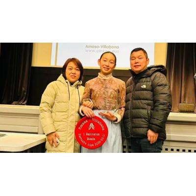 De China a Legazpi, a ganar el campeonato de aurresku