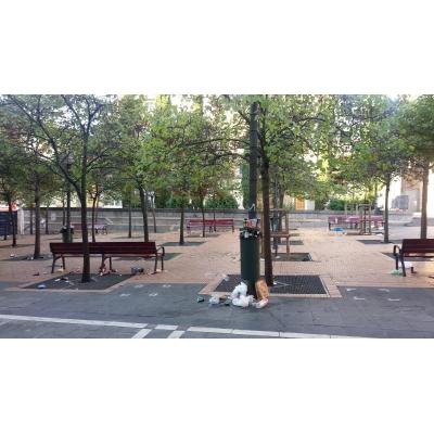 Cuando la fiesta no deja dormir: quejas en una plaza del casco viejo de Pamplona por las verbenas