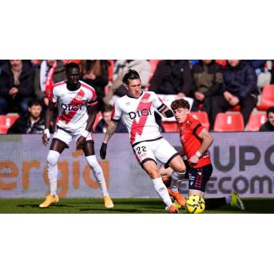Suspendido el Rayo-Oviedo por el mal estado del césped de Vallecas