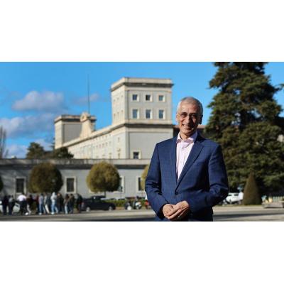 Carlos Barrera, doctor en Comunicación: “Es un éxito que tengamos una democracia estable”