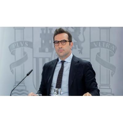 Carlos Cuerpo, ministro de Economía: "Apoyamos por completo el registro horario, pero lo haremos de manera equilibrada"