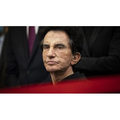 El exministro francés Lang dimite al frente del Instituto del Mundo Árabe tras aparecer en los archivos de Epstein