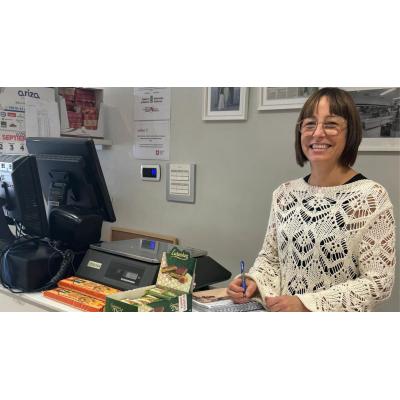 Idoia, el relevo en una tienda con más de 30 años en un pueblo de Navarra: "No quería que se perdiera la esencia"