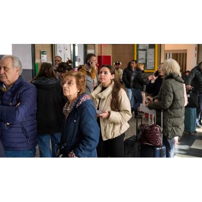 Viajeros de tren afectados en Pamplona por la huelga de maquinistas: "No nos ofrecen alternativas al viaje"