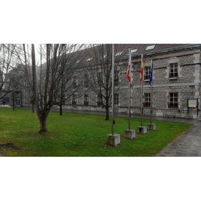 Condenados a 10 años de prisión dos hombres por violar durante meses a un menor en Cantabria