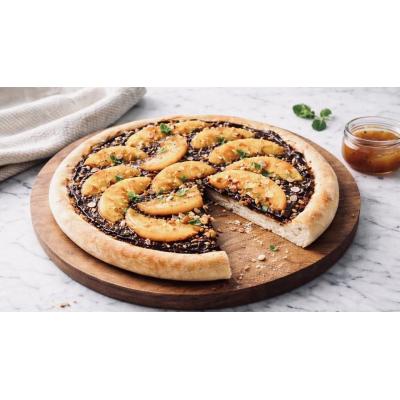 Día Mundial de la Pizza: una atrevida versión dulce con cacao, melocotón, menta y almendra