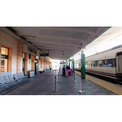 La huelga de maquinistas colapsa Pamplona: avisos en el último momento y sin transporte alternativo