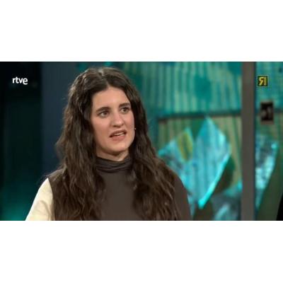 'La Revuelta': Izaro, embarazada de siete meses, anuncia el lanzamiento de su nuevo disco y gira
