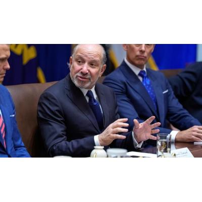 El secretario de Comercio de Estados Unidos admite haber visitado la isla de Epstein