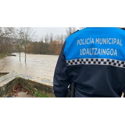Prealerta en Pamplona por la crecida del Arga: sube el caudal y la Policía Municipal pide precaución