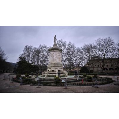 Fotos de la visita municipal al parque de la Taconera