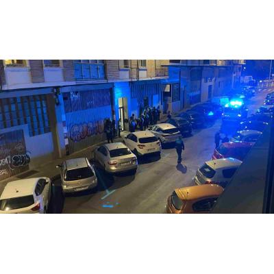 Gran despliegue policial en Azpilagaña por un presunto robo con violencia en una bajera 'okupada'